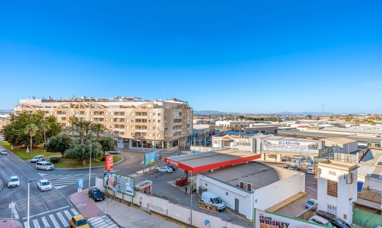 Sale - Apartment / Flat -
Torrevieja* - Torrevieja
