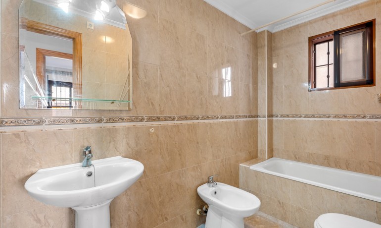 Revente - Appartement / Flat -
Alicante* - Daya Vieja