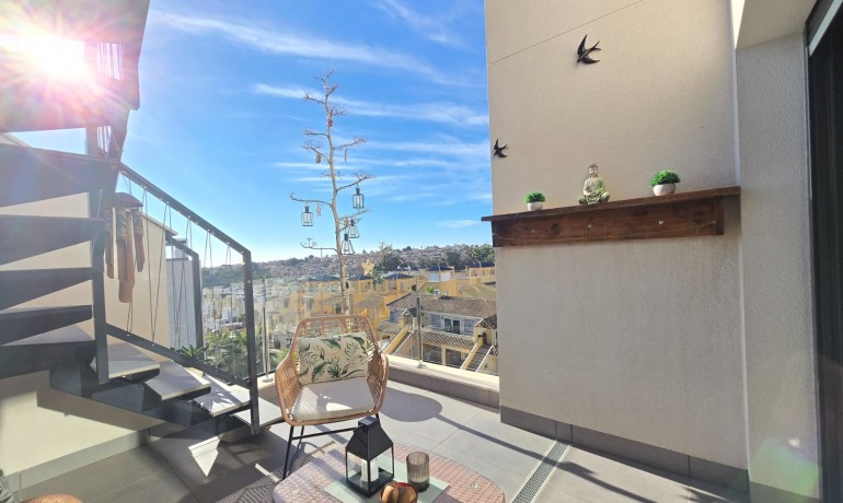 Revente - Apartment / Flat * -
Orihuela Costa - Villamartín *