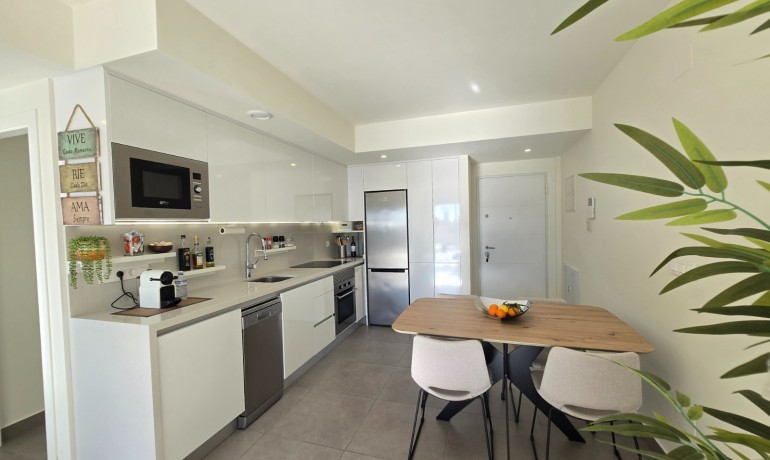 Revente - Apartment / Flat * -
Orihuela Costa - Villamartín *