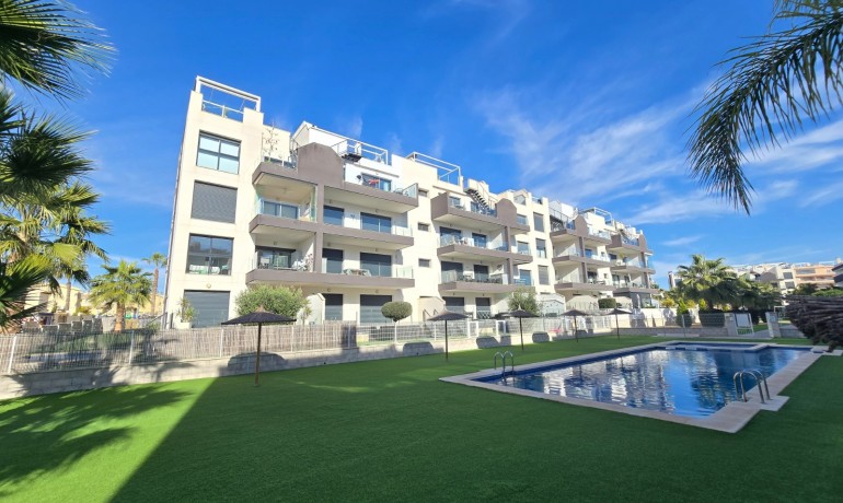 Revente - Apartment / Flat * -
Orihuela Costa - Villamartín *
