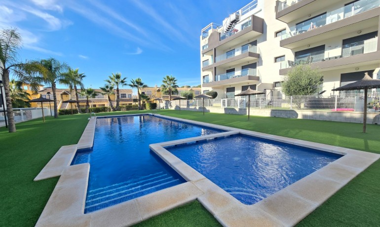 Revente - Apartment / Flat * -
Orihuela Costa - Villamartín *