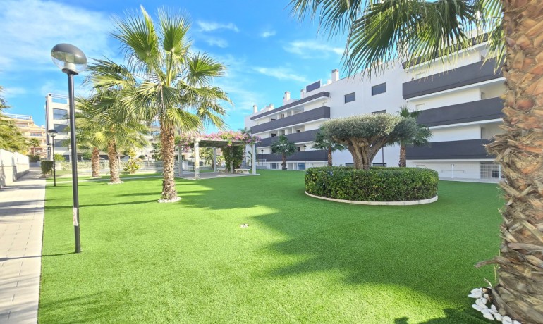 Revente - Apartment / Flat * -
Orihuela Costa - Villamartín *