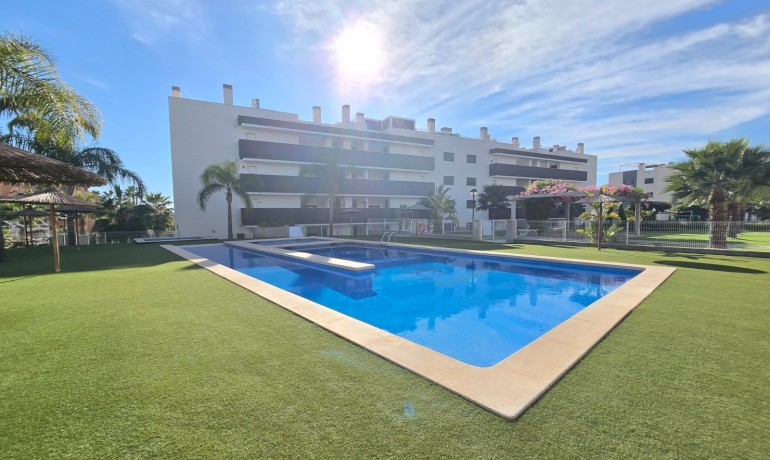 Revente - Apartment / Flat * -
Orihuela Costa - Villamartín *
