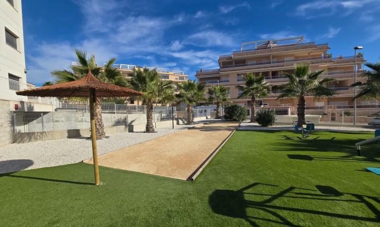 Revente - Apartment / Flat * -
Orihuela Costa - Villamartín *