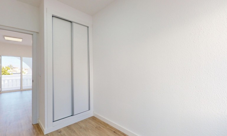 Venta - Apartamento / piso -
Orihuela Costa - Las Filipinas