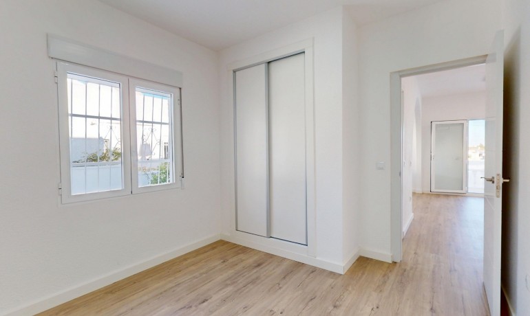 Venta - Apartamento / piso -
Orihuela Costa - Las Filipinas