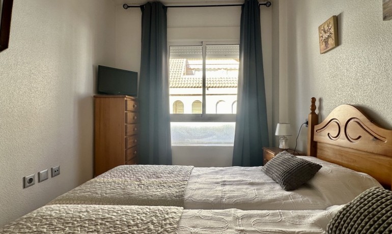 Venta - Apartamento / piso -
Torrevieja