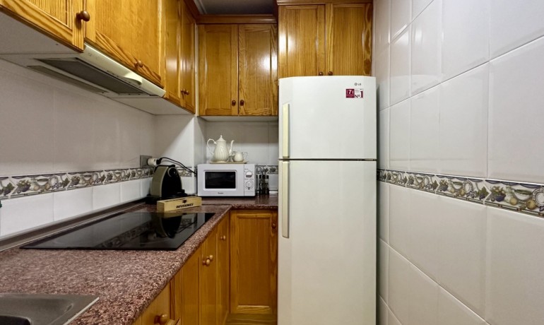 Venta - Apartamento / piso -
Torrevieja