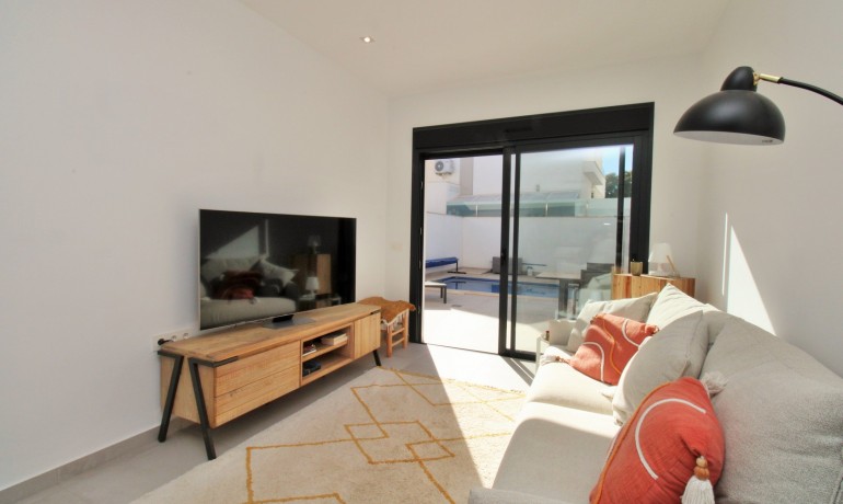 Herverkoop - Huis -
Pilar de la Horadada* - Pilar de la Horedada*