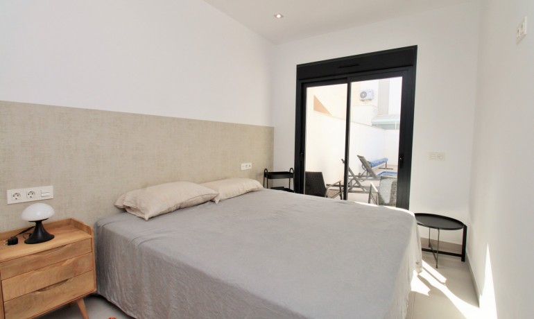 Herverkoop - Huis -
Pilar de la Horadada* - Pilar de la Horedada*