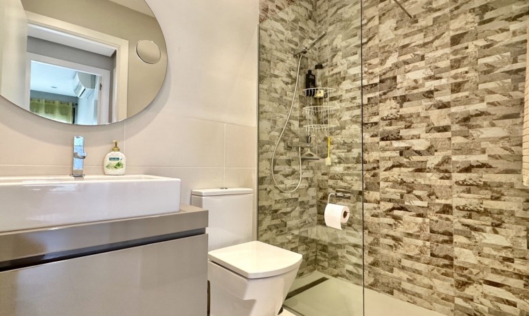 Revente - Appartement / Flat -
Orihuela Costa* - Villamartin*