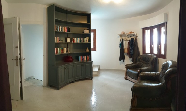 Herverkoop - Villa -
Orihuela Costa* - Orihuela Costa