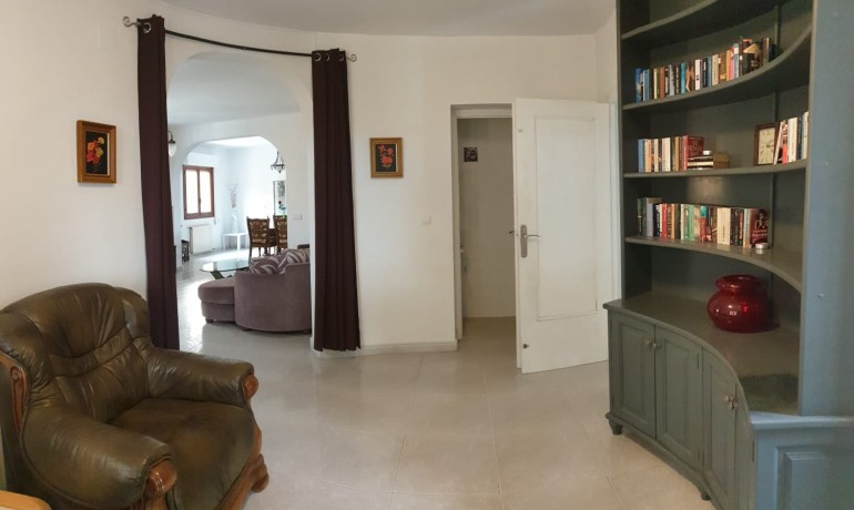 Herverkoop - Villa -
Orihuela Costa* - Orihuela Costa