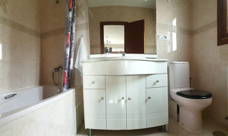 Herverkoop - Villa -
Orihuela Costa* - Orihuela Costa