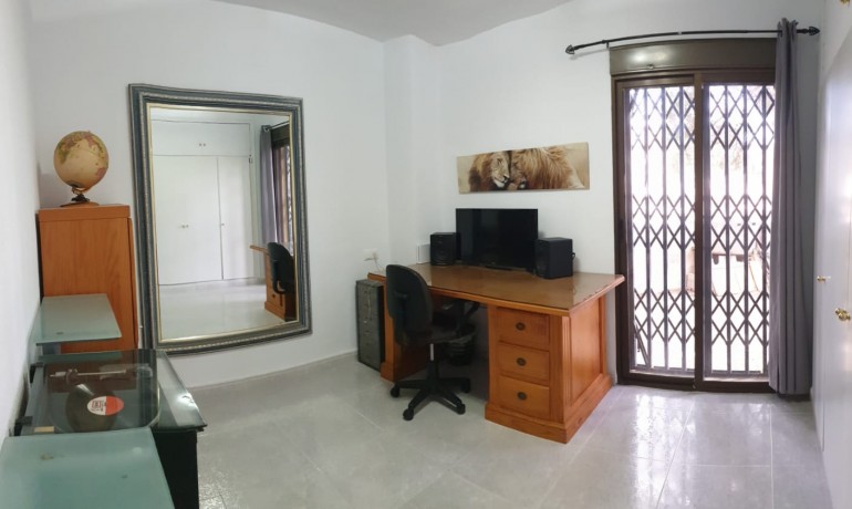 Herverkoop - Villa -
Orihuela Costa* - Orihuela Costa