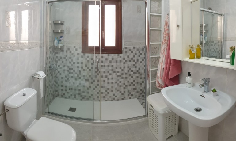 Herverkoop - Villa -
Orihuela Costa* - Orihuela Costa