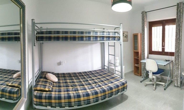 Herverkoop - Villa -
Orihuela Costa* - Orihuela Costa