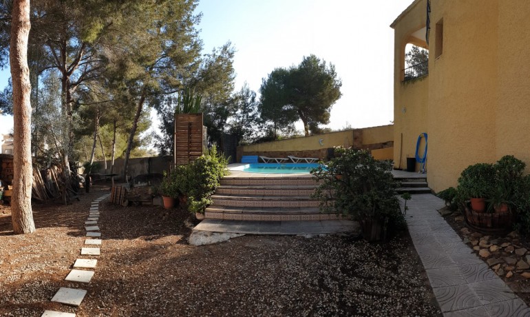 Herverkoop - Villa -
Orihuela Costa* - Orihuela Costa