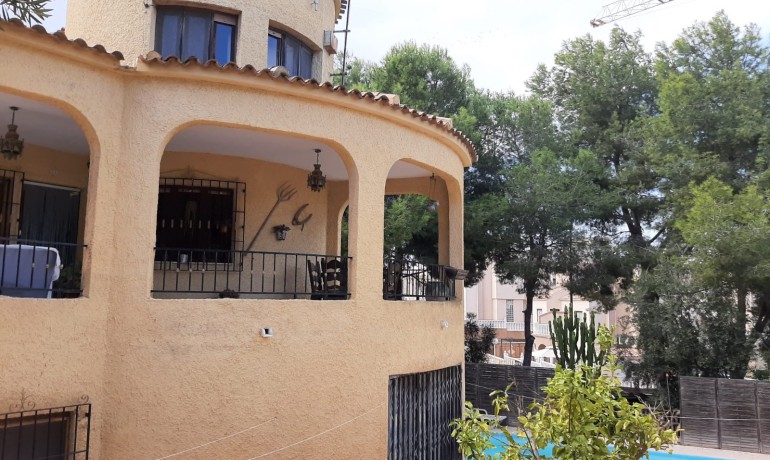 Herverkoop - Villa -
Orihuela Costa* - Orihuela Costa