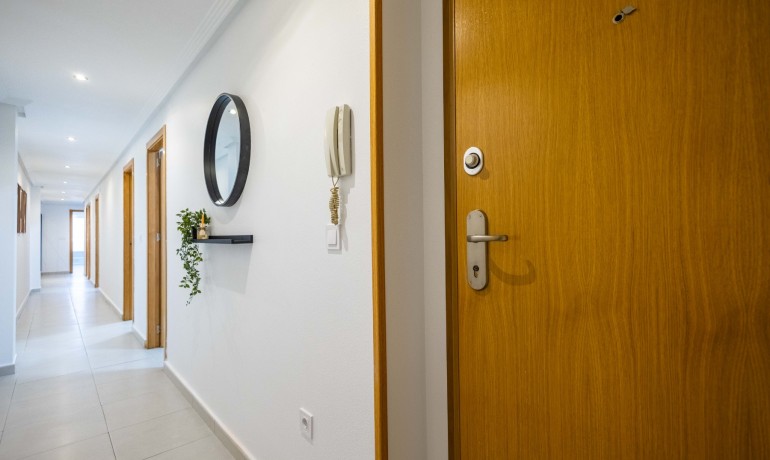 Sale - Apartment / Flat -
Torrevieja* - Playa del Cura