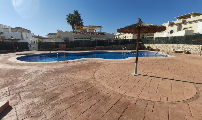 Venta - Apartamento / piso -
Orihuela Costa - Punta Prima