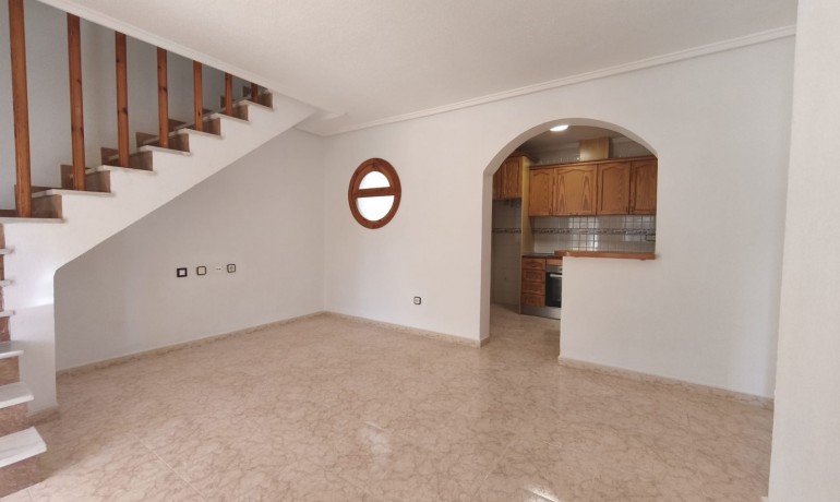 Venta - Apartamento / piso -
Orihuela Costa - Punta Prima
