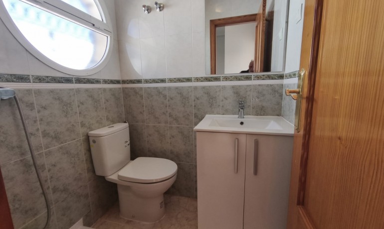 Venta - Apartamento / piso -
Orihuela Costa - Punta Prima