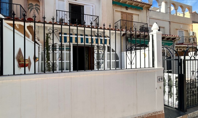 Herverkoop - Huis -
El Chaparral