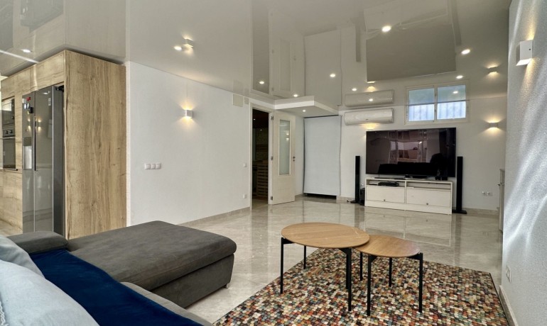 Sale - Villa -
Orihuela Costa* - Los Dolses*