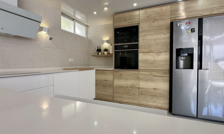 Sale - Villa -
Orihuela Costa* - Los Dolses*