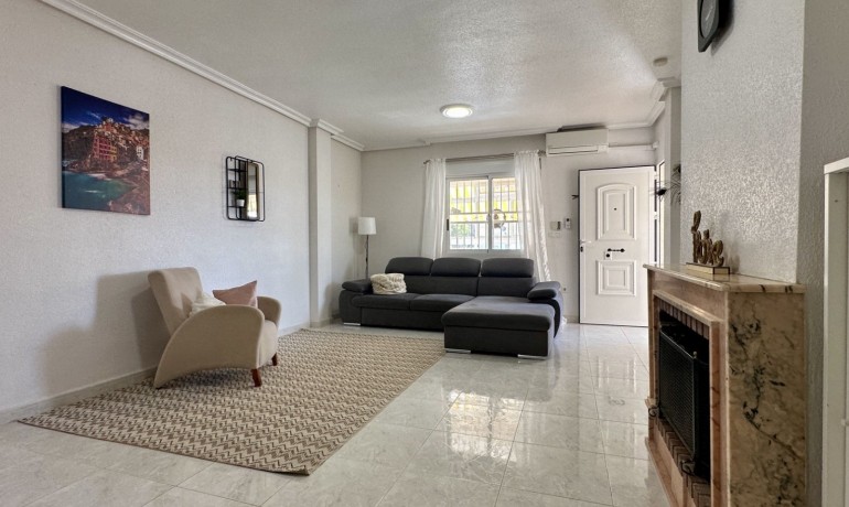 Sale - Villa -
Orihuela Costa* - Los Dolses*