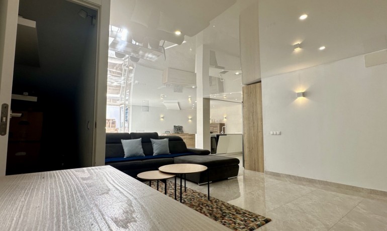 Sale - Villa -
Orihuela Costa* - Los Dolses*