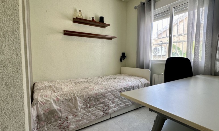 Sale - Villa -
Orihuela Costa* - Los Dolses*