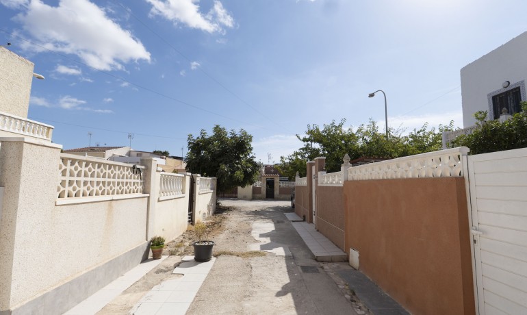 Sale - House -
Torrevieja* - Torrevieja