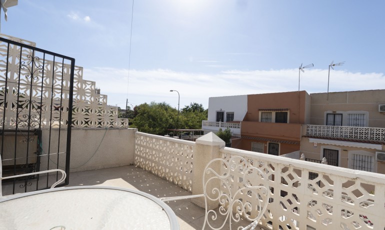 Sale - House -
Torrevieja* - Torrevieja