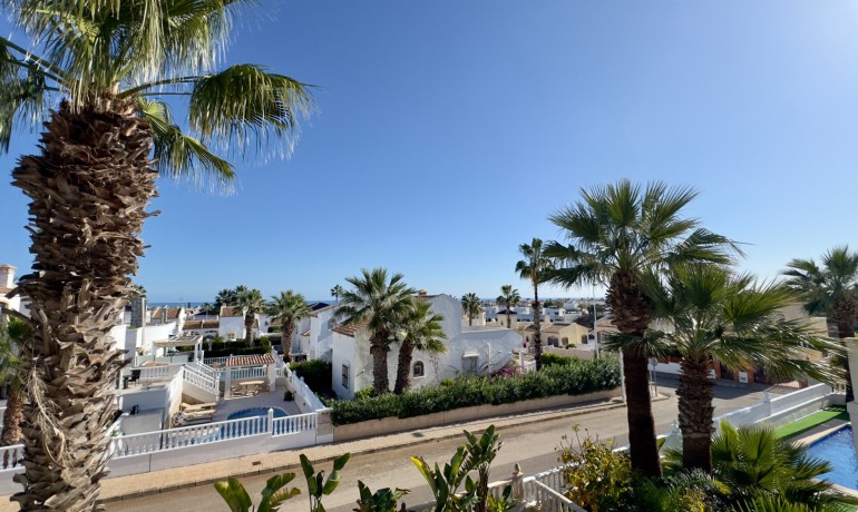 Herverkoop - Villa * -
Orihuela Costa* - Los Dolses*