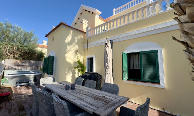 Herverkoop - Villa * -
Orihuela Costa* - Los Dolses*