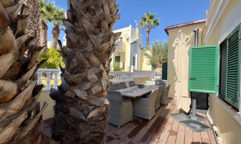 Herverkoop - Villa * -
Orihuela Costa* - Los Dolses*