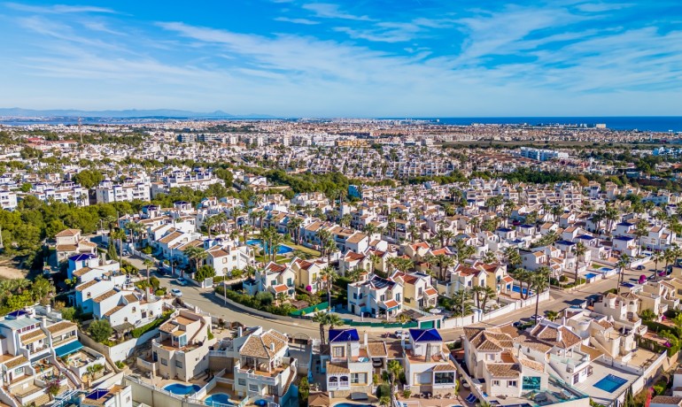 Herverkoop - Villa * -
Orihuela Costa* - Los Dolses*