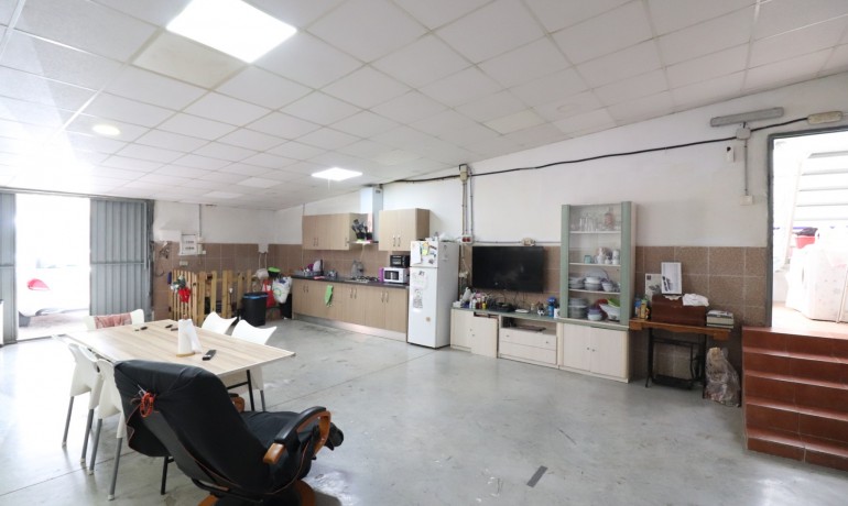 Herverkoop - Villa -
Almoradi - El Saladar