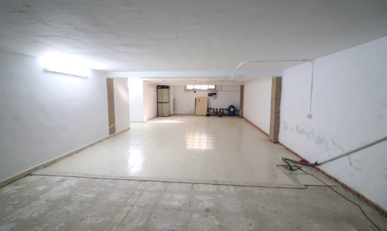 Herverkoop - Villa -
Almoradi - El Saladar