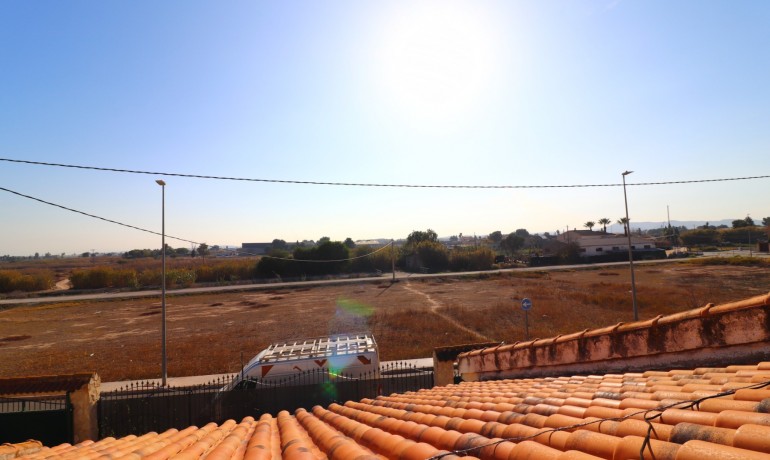 Herverkoop - Villa -
Almoradi - El Saladar