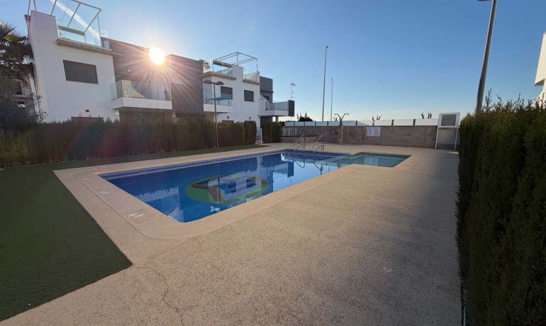 Herverkoop - Appartement / Flat -
Pilar de La Horadada - Pilar de La Horadada - Town