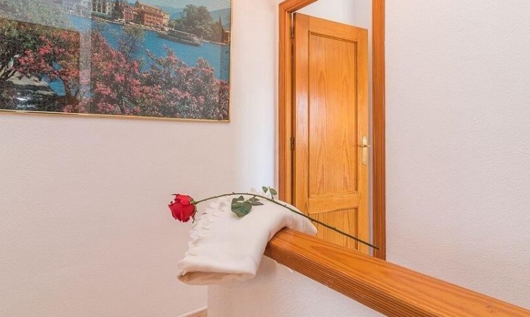 Herverkoop - Huis -
Orihuela Costa* - Playa Flamenca*