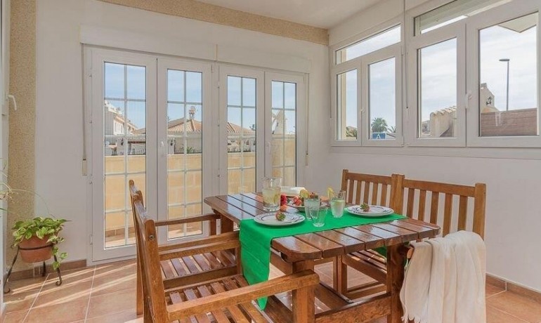 Herverkoop - Huis -
Orihuela Costa* - Playa Flamenca*