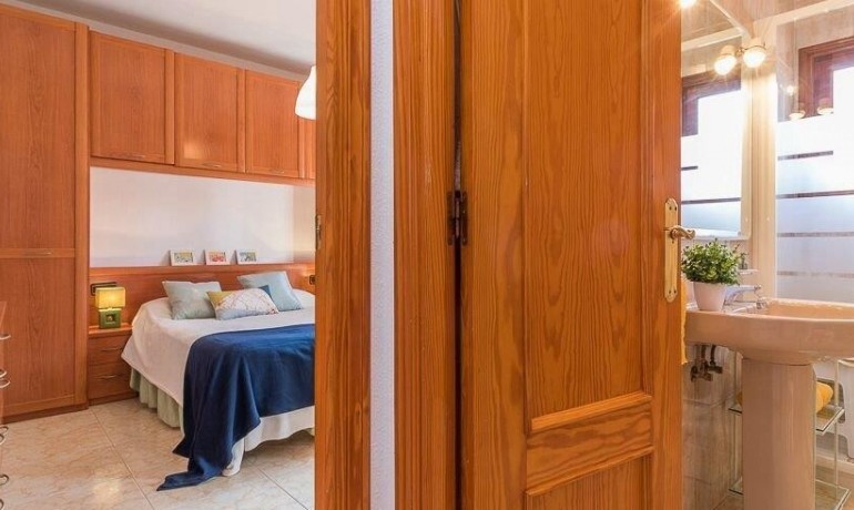 Herverkoop - Huis -
Orihuela Costa* - Playa Flamenca*