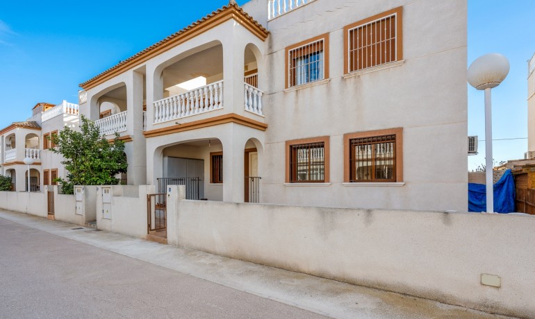 Venta - Apartamento / piso -
Daya Vieja - Daya Vieja - Town