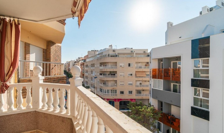 Herverkoop - Appartement / Flat -
Torrevieja* - Centro