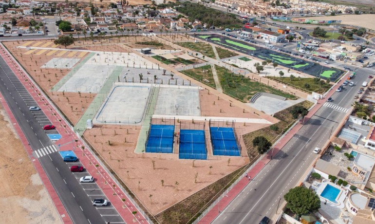 Venta - Villa -
Torrevieja - El chaparral